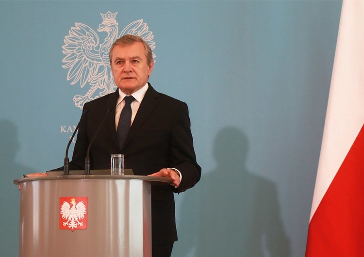 Wicepremier Gliński: Nie damy się wypchnąć z UE