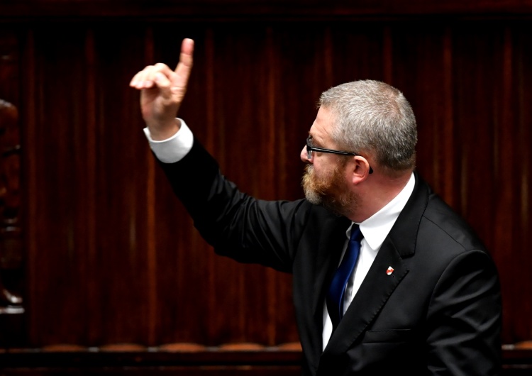 Skandaliczne słowa Brauna w Sejmie. Jest jednogłośna decyzja Prezydium Sejmu