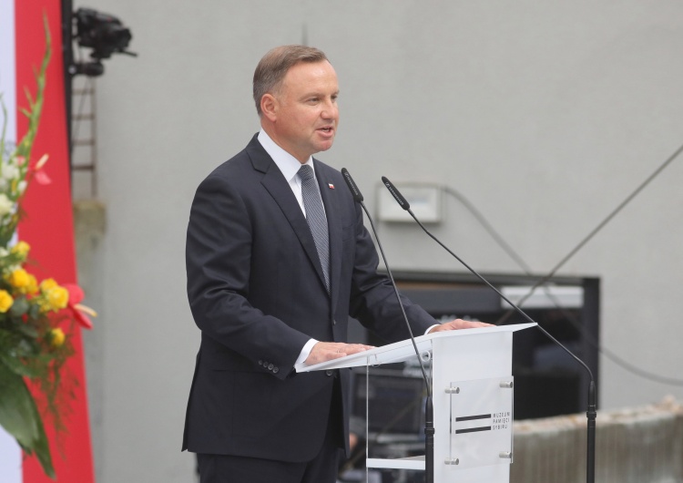 Andrzej Duda Prezydent Duda: Należy dążyć do tego, by rodzinne gospodarstwa rolne mogły funkcjonować