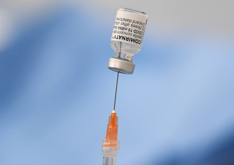  Trzecia dawka szczepionki przeciw COVID-19. Jest decyzja polskiego rządu