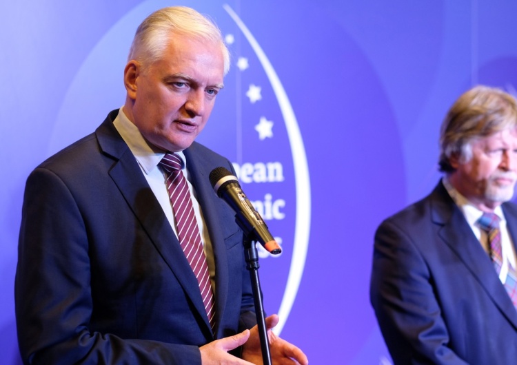 Gowin zorganizował konferencję ws. sobotniej propozycji Tuska.