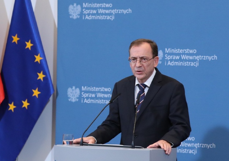 Będą podwyżki dla służb mundurowych. Minister podał kwoty