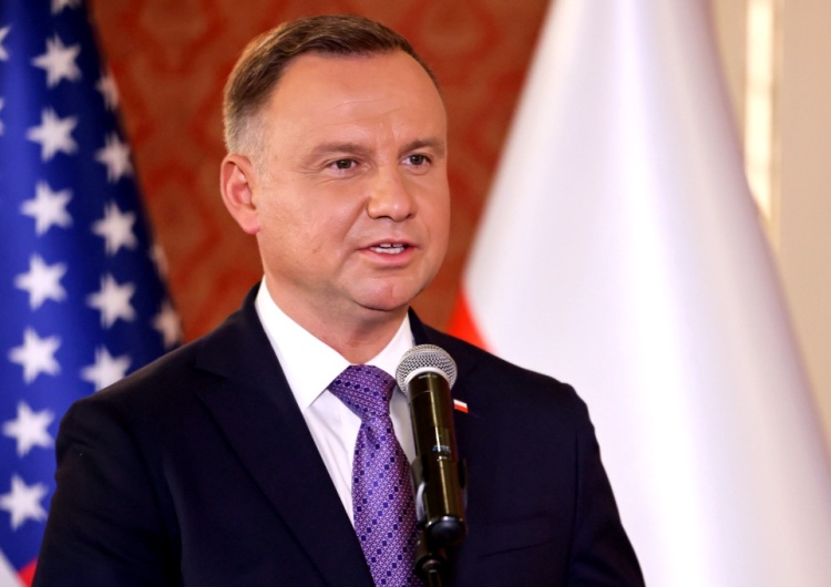 „Jakaś nieodpowiedzialna pani powiedziała sobie, że trzeba wstrzymać wydobycie w Turowie”. Mocny komentarz Andrzeja Dudy