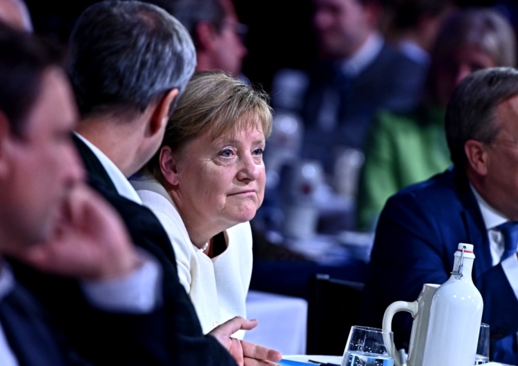  Niemcy: Sondaż bezlitosny dla Merkel. Większość Niemców nie będzie za nią tęsknic 