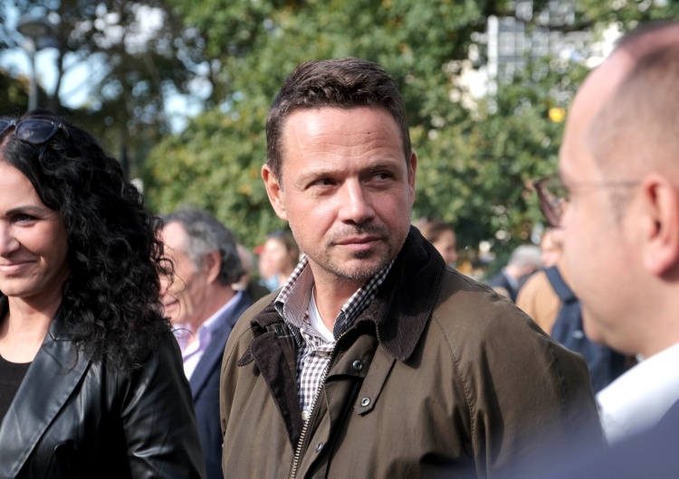 Rafał Trzaskowski Trzaskowski zabrał głos ws. kryzysu na granicy z Białorusią. Nawet dziennikarz był zaskoczony