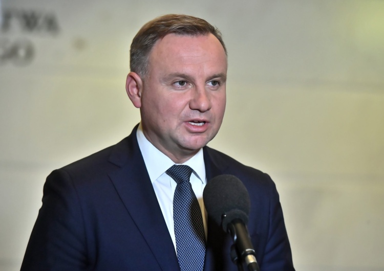 Andrzej Duda Prezydent podpisał i skierował do Marszałek Sejmu wniosek o wyrażenie przez Sejm zgody na przedłużenie stanu wyjątkowego