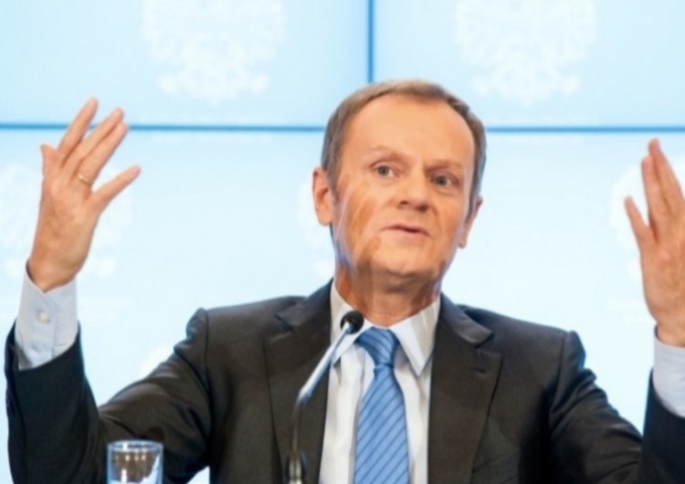 „Dwa wieprze na rozkaz kaczora…”. Zaskakujący wpis Tuska