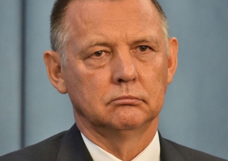 Szef NIK Marian Banaś Banaś doniesie sam na siebie? Brał udział w konferencji organizowanej przez Fundusz Sprawiedliwości