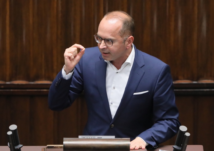 Khantak do Szczerby: Gdybyście nie pajacowali to byście słyszeli...