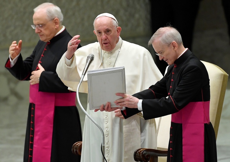 Papież Franciszek Papież: 