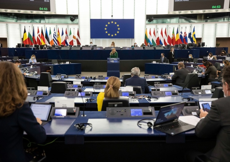 Odlot. W Parlamencie Europejskim trwa debata nt. zaostrzenia prawa aborcyjnego... w Teksasie
