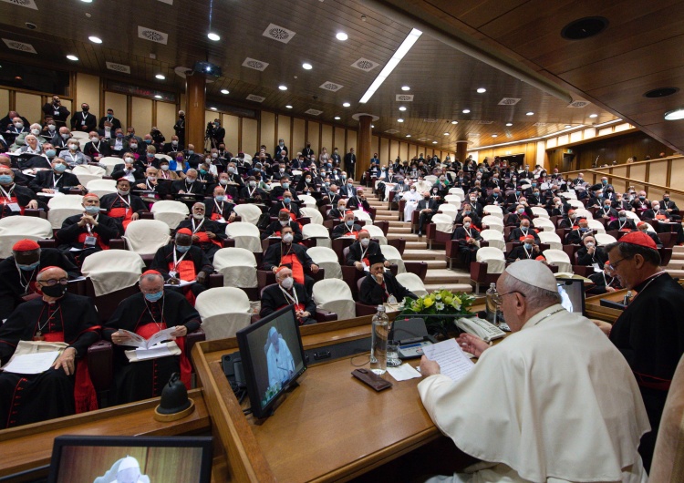 Papież Franciszek, otwarcie drogi synodalnej Otwarcie synodu. Papież: Nie trzeba zmieniać Kościoła, natomiast trzeba zmienić coś w Kościele