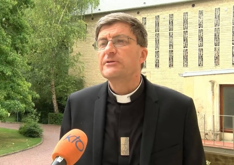 abp Eric de Moulins-Beaufort  Abp de Moulins-Beaufort: Tajemnica spowiedzi ma większą moc niż prawa republiki