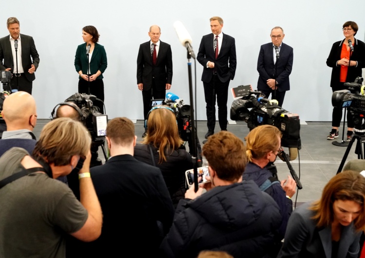  Niemcy: SPD, Zieloni i liberałowie chcą rozpocząć negocjacje ws. utworzenia rządu
