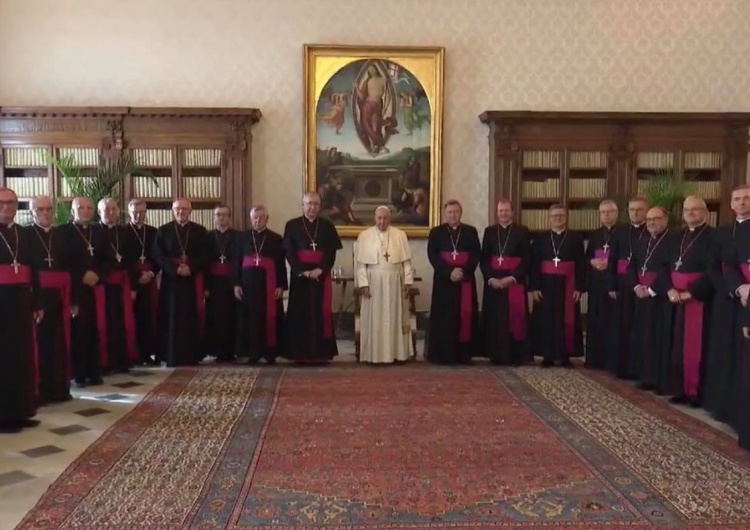 Papież Franciszek i polscy biskupi [video] Abp Gądecki po spotkaniu w Papieżem: Wiara Piotra trwa mocno i możemy ze spokojem patrzeć w przyszłość