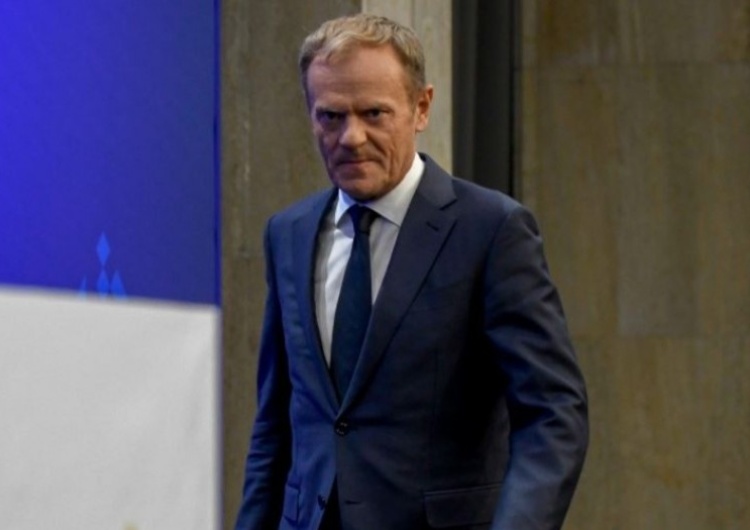 Tusk dla GW Wrocław: Prounijne manifestacje dają Kaczyńskiemu do myślenia