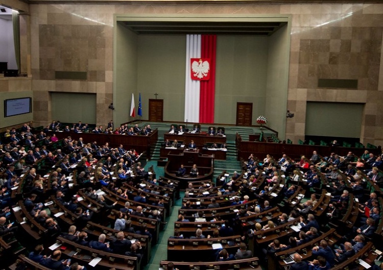  [Sondaż] Pięć partii w Sejmie. Słaby wynik Konfederacji i Lewicy. PSL poza Sejmem