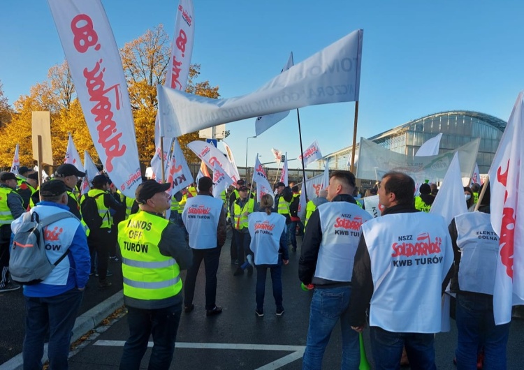  Relacja z protestu w Luksemburgu. 