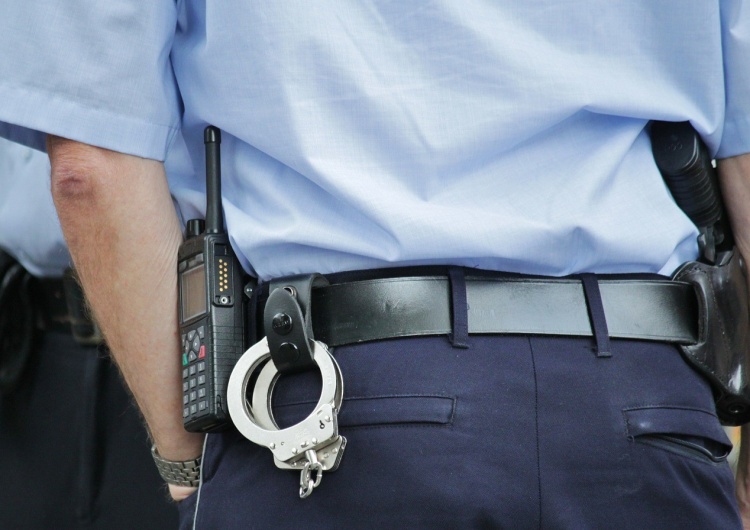 Policja zatrzymała kolejnych cudzoziemców. W samochodach przewożono 58 osób