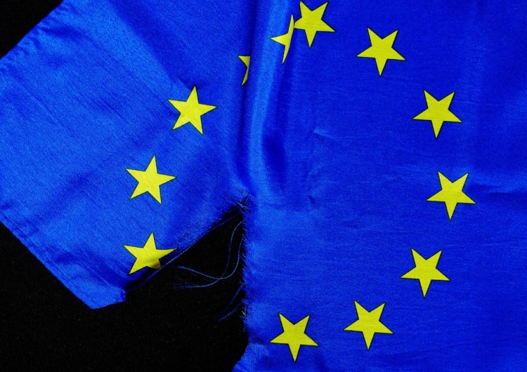 Wpis europosła nt. wyższości konstytucji nad prawem UE