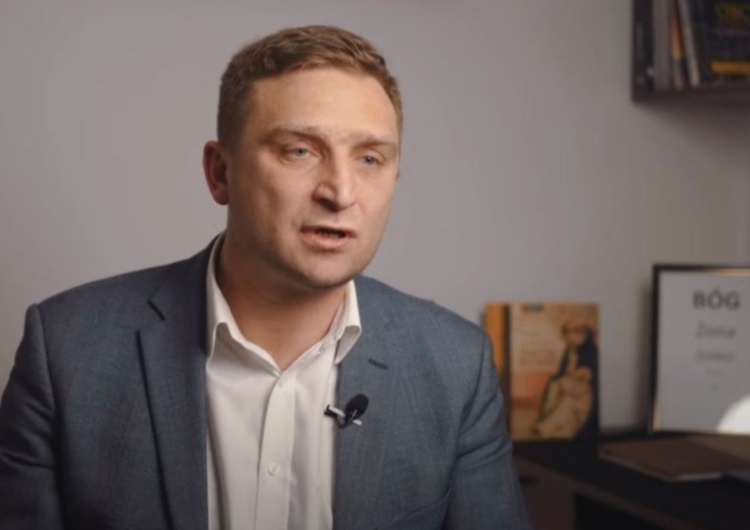 „Sąd miał nas w nosie”. Jest reakcja Roberta Bąkiewicza na decyzję sądu ws. Marszu Niepodległości