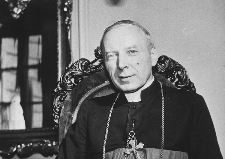 65 lat temu, po ponad trzech latach internowania, komuniści uwolnili prymasa Wyszyńskiego