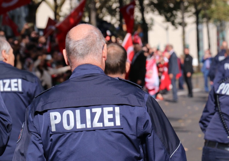Niemiecka policja W Niemczech rośnie liczba antysemickich ataków. „Życie żydowskie bez strachu nie jest jeszcze w Niemczech możliwe”