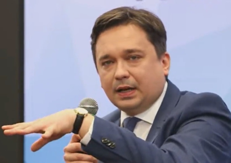 Rzecznik Praw Obywatelskich: Konstytucja jest na szczycie hierarchii źródeł prawa, które obowiązują w Polsce