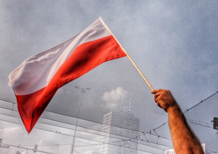 Marsz Niepodległości „Podjąłem decyzję, aby nadać uroczystości status formalny”. Marsz Niepodległości legalny!