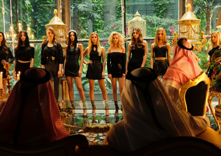 Dziewczyny z Dubaju „Dziewczyny z Dubaju” wbiją was w fotel! (26 listopada w kinach)
