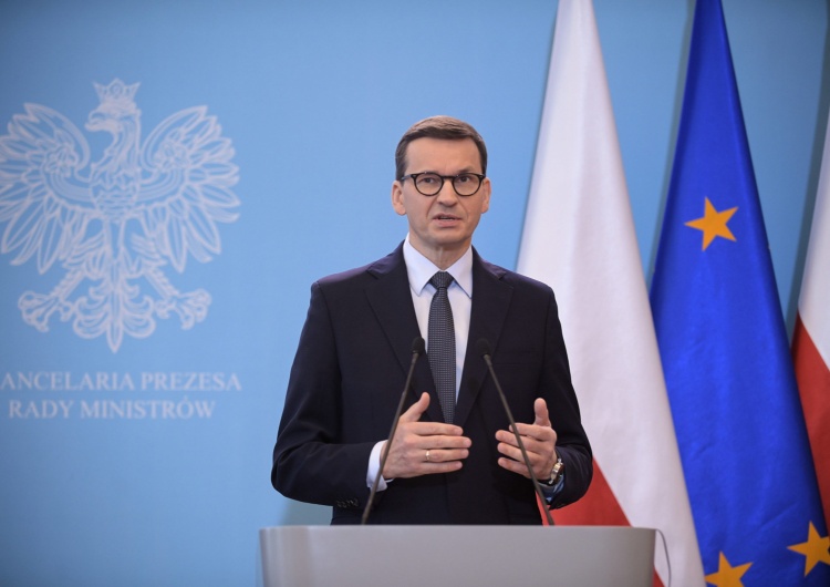 Premier: „Rozważamy utworzenie blisko granicy ośrodka dla dziennikarzy”