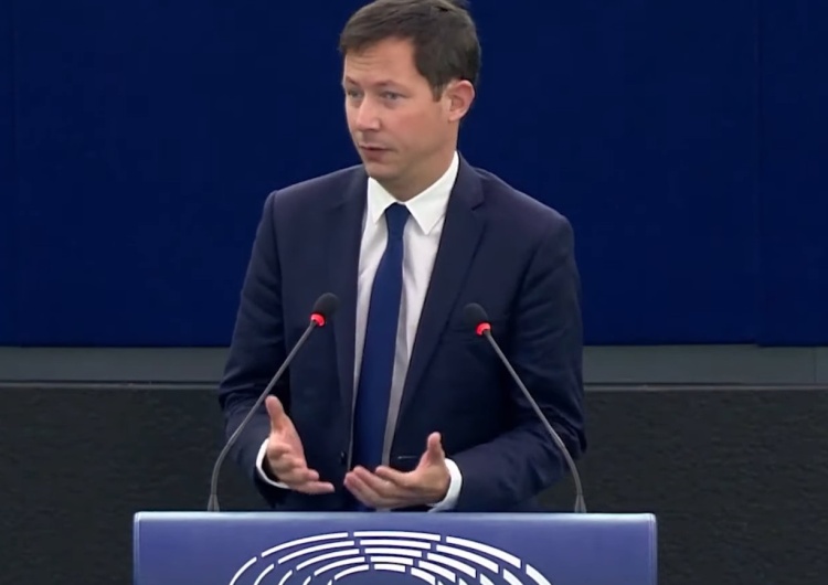 Francuski eurodeputowany: „Jeśli nie pomożemy Polsce, to nie będziemy mieli przyszłości. Polska broni całej Europy”