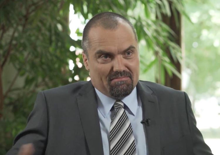 „Nie zamierzam nigdy pojawić się w izraelskim instytucie. Jest zdyskredytowany”. Minister Kumoch ostro o Jad Waszem