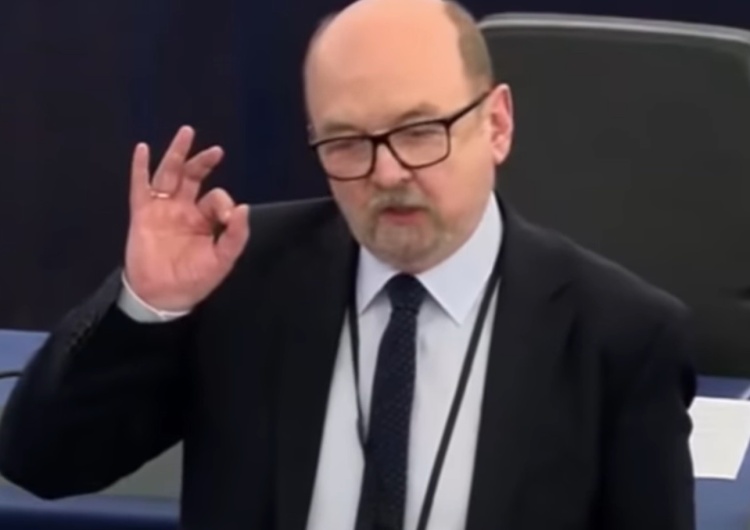 Profesor Legutko: „Bruksela chce nas zastraszyć, ignoruje nasze zasady i nasze instytucje”