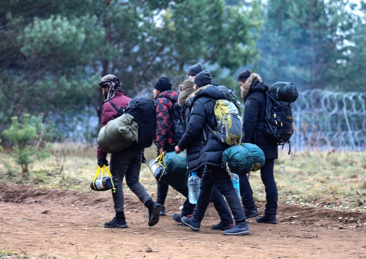 Co Polacy sądzą o budowie muru na granicy z Białorusią? Wynik sondażu nie pozostawia złudzeń