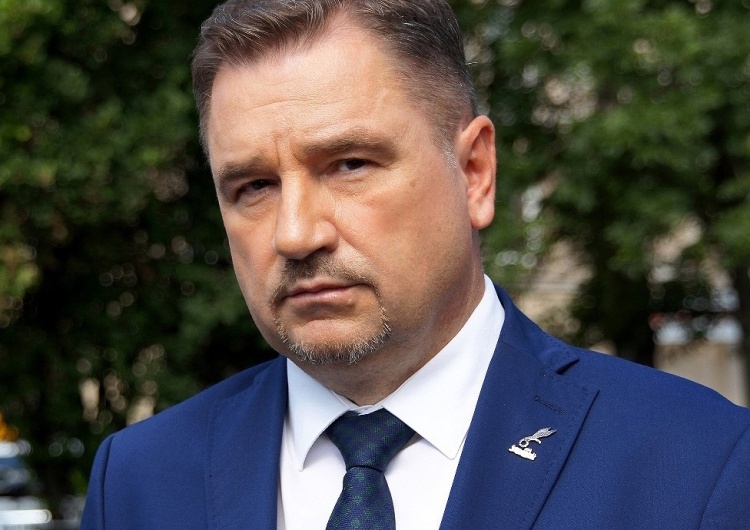Czekamy na oficjalną odpowiedź Komisji Europejskiej w sprawie wieku emerytalnego