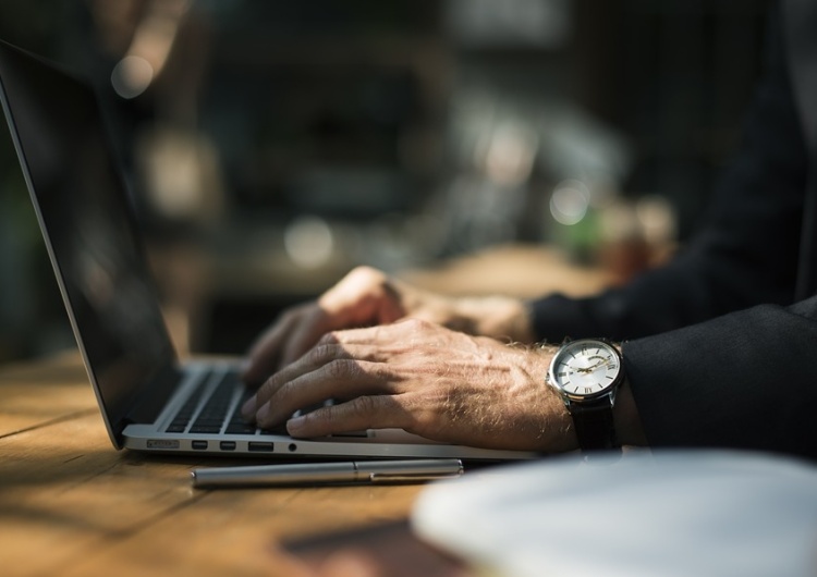 Internetowy hejter przeprasza obrończynię życia