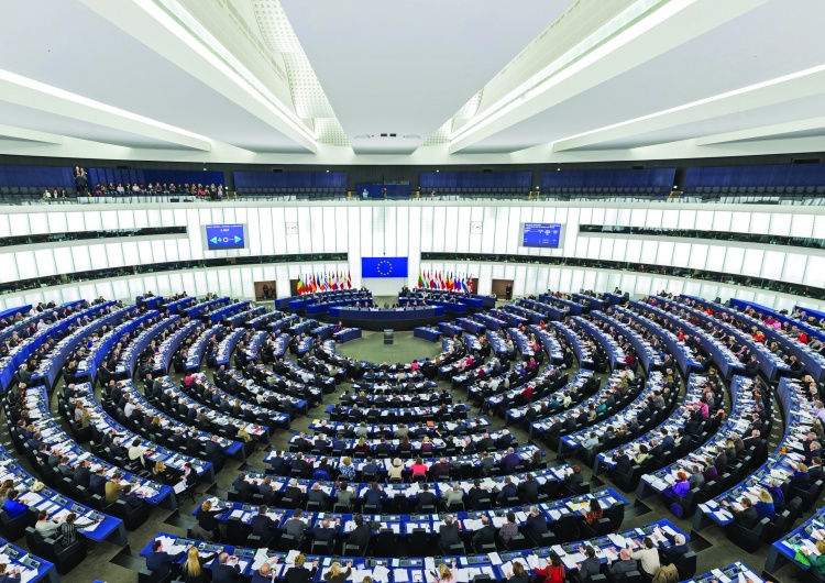 Ilu z nas wie, że postulaty włoskiego komunisty są główną bazą ideową obecnych elit Unii Europejskiej?