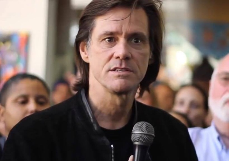  [video] Jim Carey mówi o Chrystusie do byłych więźniów i członków gangów