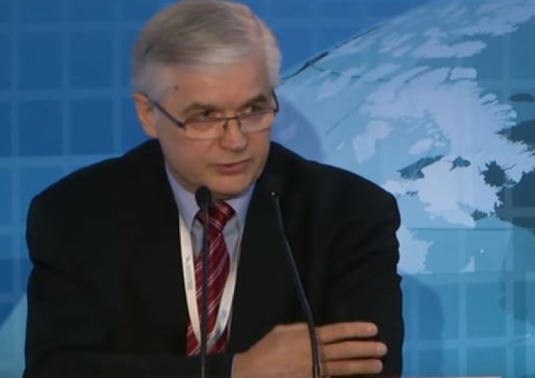 Cimoszewicz: Człowiek pełniący urząd prezydenta naszego kraju jest nierozumny i nieodpowiedzialny