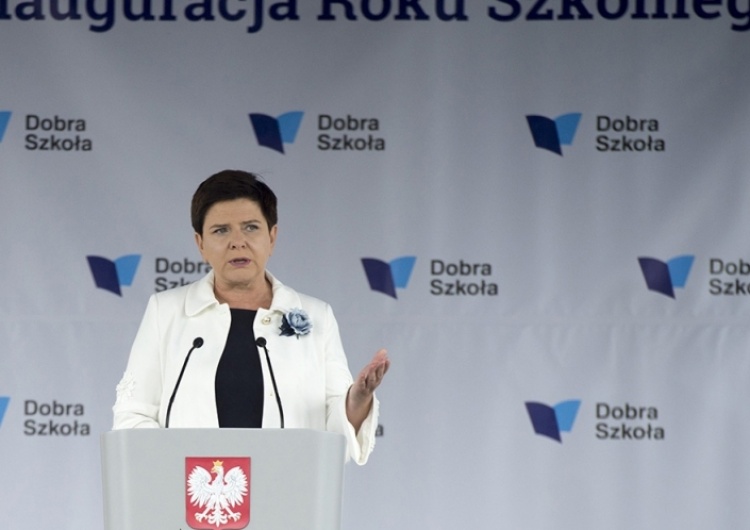 P. Tracz/KPRM Premier Beata Szydło: Dobra szkoła ma być otwarta na uczniów, rodziców i nauczycieli