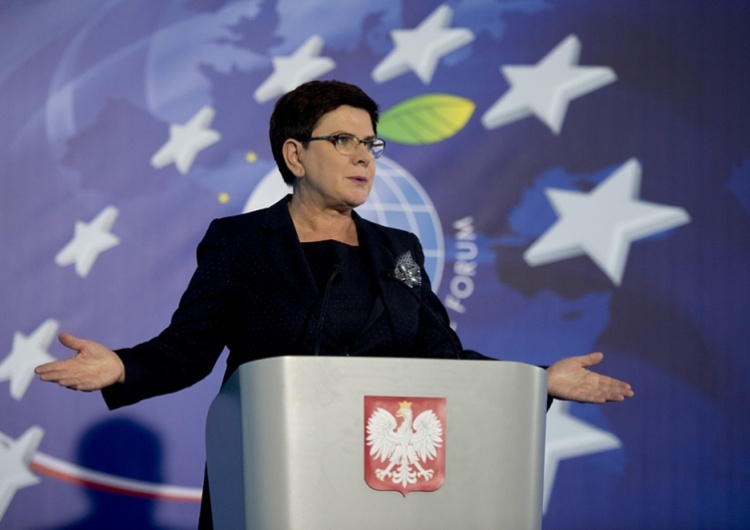 "Czym jest polityka?" Premier Szydło: "Polityka to czynienie dobra dla innych"