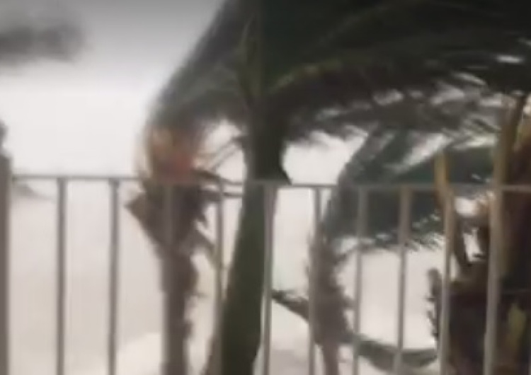  [video] Wstrząsające nagranie huraganu Irma na Florydzie
