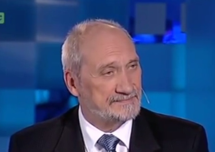 TVP Macierewicz o PO: Nie chodziło im o dobro kobiet, dzieci czy ochronę życia, tylko o awanturę po prostu