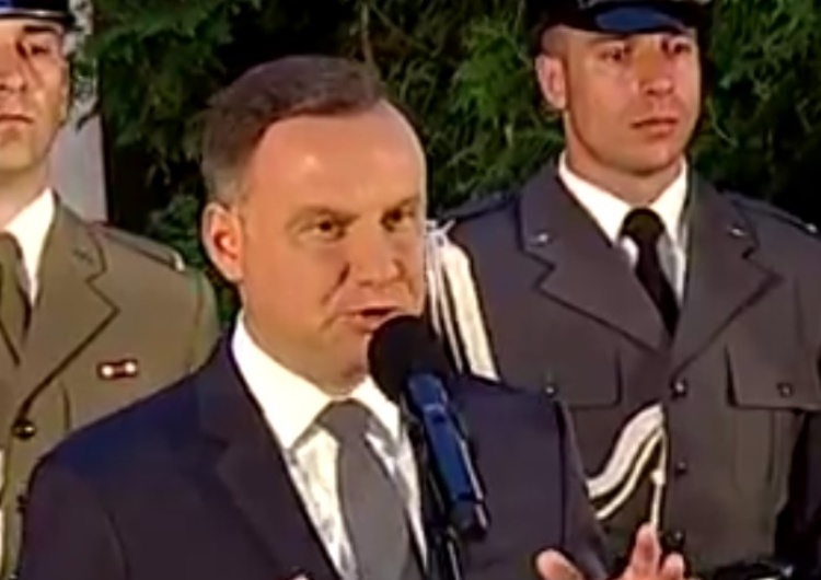 Prezydent Andrzej Duda o NSZ: Jesteśmy im winni cześć i pamięć. Cześć i chwała bohaterom! Wieczna pamięć!