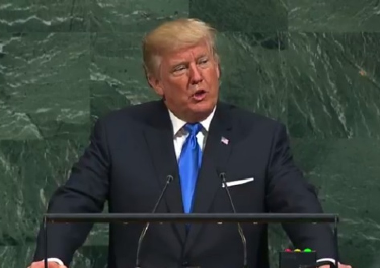zrzut ekranu [video] Donald Trump na forum ONZ: "Patriotyzm poprowadził Polaków do walki o wolność"