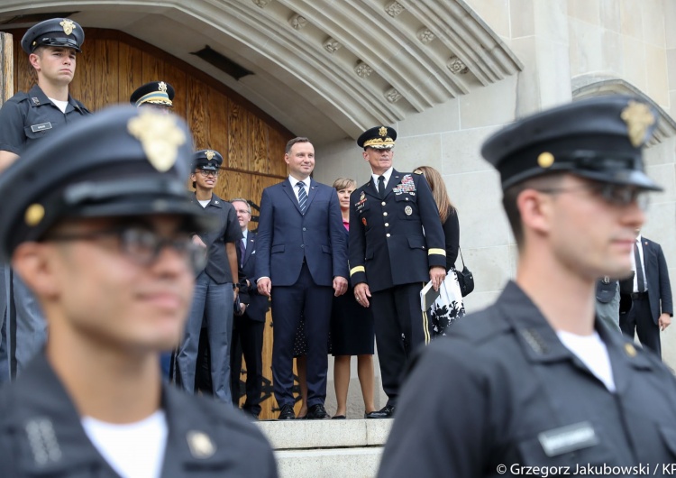 Grzegorz Jakubowski Wizyta w USA: Prezydent Andrzej Duda witany z największymi honorami na West Point