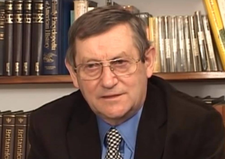 Prof. Norman Davies: "Wyciągnięcie znowu sprawy reparacyjnej jest beznadziejne"