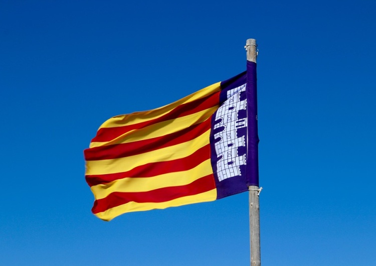  Wyniki referendum w Katalonii: Miażdżąca przewaga zwolenników separacji