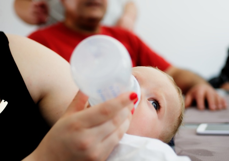  Sposób żywienia w czasie 1000 pierwszych dni życia dziecka decyduje o rozwoju jego odporności i mózgu